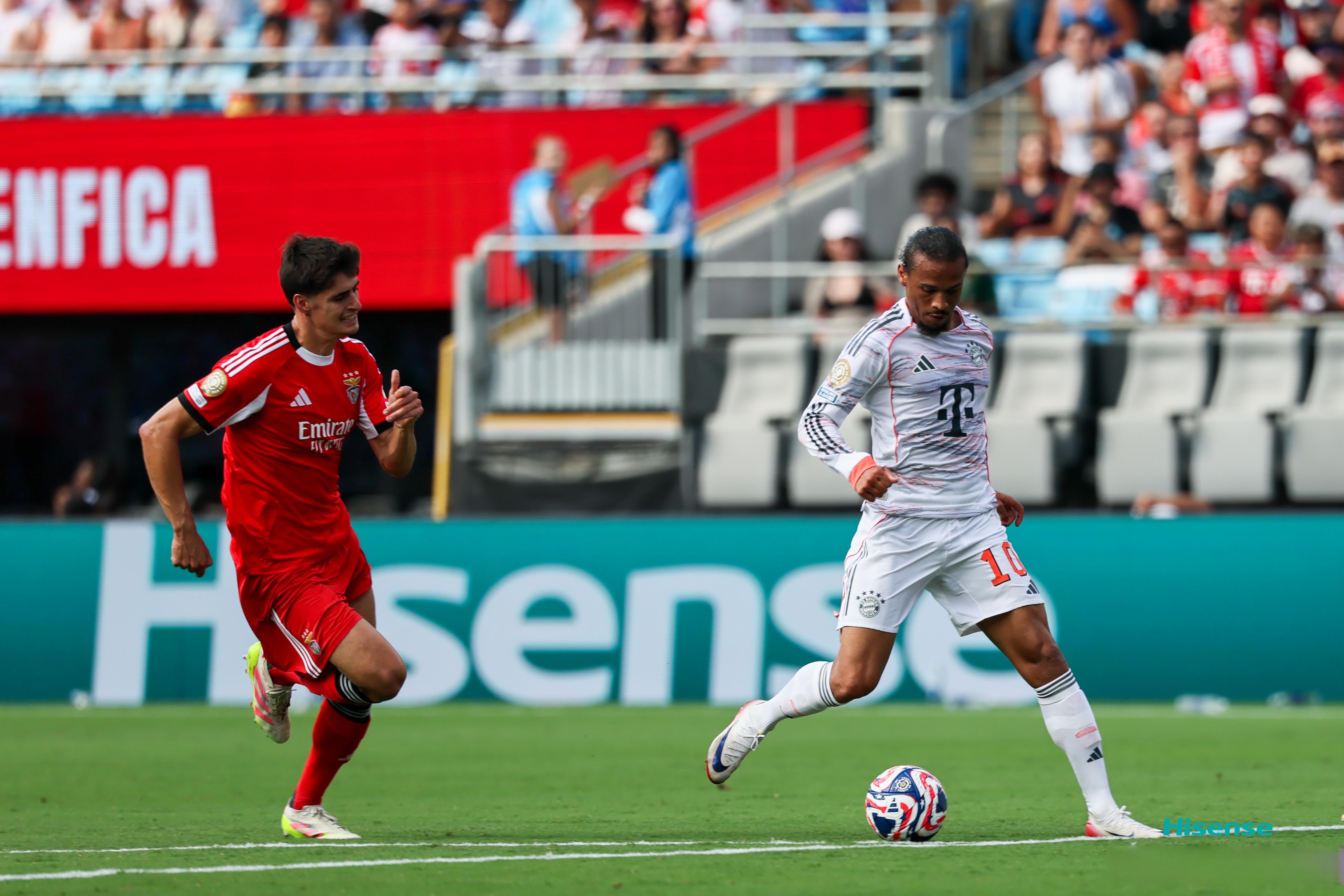 开云体育网址 -包含赛地聚焦——葡超转会期热度飙升；纽约尼克斯临场应变；媒体盛赞；身体对抗强度拉满的词条